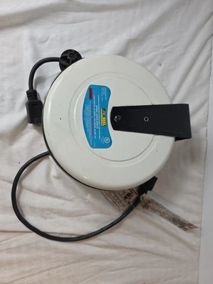 Pro-Reel 5000A-30GF-S 14' Auto Retractable Extension Cord Reel 10 Amp 125V 1PH - Image 1 of 4