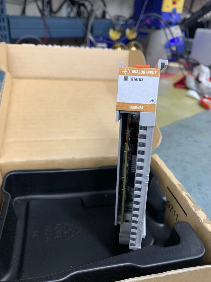 Nuevo Allen-Bradley AB 5069-IF8 Compacto 5000 Módulo de Entrada Analógica 5069IF8 Foto 1 de 3