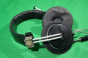 Vintage Fostex T20 RP Stereo Professional Headphones with Damaged Cable - Foto 1 di 4