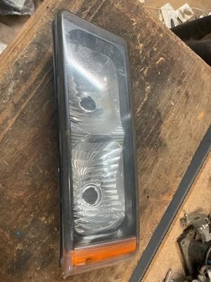 07 CHEVY SILVERADO 1500 Fog/mark/park/turn Light/lamp Left Foto 1 de 2