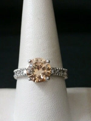 Topacio vintage de plata de ley con anillo solitario de piedra blanca. ¡Haz una oferta! #385 Foto 1 de 4