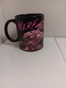 Taza de café Overwatch "¡Nerf This!" (D.Va); Usado, CNA Stream, Blizzard, Surrealista - Imagen 1 de 3
