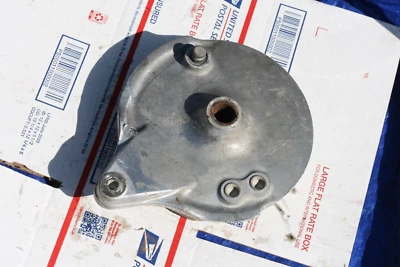 Honda CB500 1972 cuatro (#234) cubo de tambor de freno trasero Foto 1 de 2