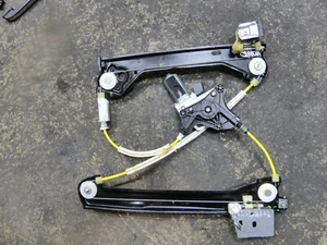 Mercedes Benz Cla W117 Rear Right Window Regulator Motor - Picture 1 of 1