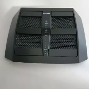 NETGEAR NIGHTHAWK X6 AC3200 Tri-Band WiFi Router Model R8000 - 3.2Gbps - Picture 1 of 8