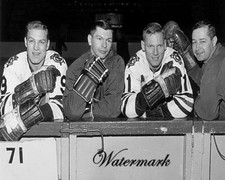 Chicago Blackhawks Bobby Hull, Stan Mikita, Bill Ray Glenn Hall 8 X 10 Photo