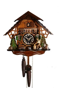 Cuckoo Clock Black Forest House with Movable Wood Chipper EN 2161 NEW - Foto 1 di 1
