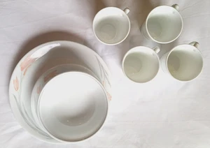 Corelle FLORAL WISP Your choice Sets of 4: 16 PCE, Mugs, Bowls, Plates FREE SHIP - Picture 1 of 11
