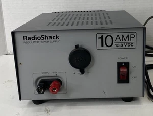 Radio Shack 22-506 12v Regulowany zasilacz 10 Amp 13,8v Adapter wtyczki samochodowej T63 - Zdjęcie 1 z 2