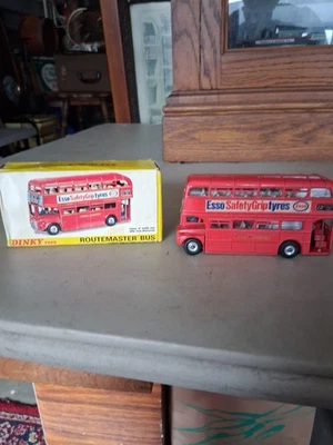 Autobús Dinky London Routemaster años 60 "Esso" no. 289 en caja 1:43 Foto 1 de 4