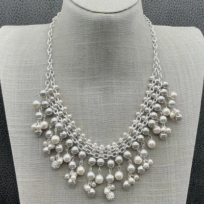 Chaps серебристого тона искусственного жемчуга кластер нагрудник заявление ожерелье со стразами женщин - Изображение 1 из 4