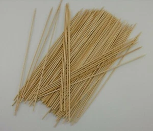 100 Schaschlikspieße 30 cm Grillspieße Fleischspieß Gemüsespieß Spieße Bambus - Bild 1 von 1