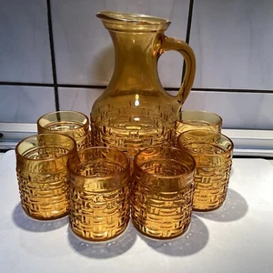 Glaskrug Karaffe Bernstein Farben mit 6 Gläser/Becher Set Vintage Pressglas Top - Bild 1 von 1