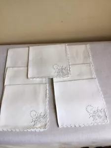Vintage Menge 7 weiße Baumwolle bestickt Blumenkorb gerippt Stoff Servietten - Bild 1 von 10