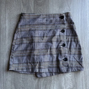 Volcom Black Tan White Plaid Knit Offset Button Wrap Front Mini Skirt Shoolgirl - Picture 1 of 5