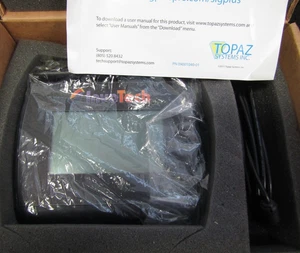 Topaz SignatureGem 4x3 LCD USB Signature Pad T-LBK755-BHSB-R - Zdjęcie 1 z 3