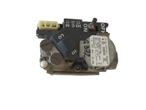 Trane Furnace Gas Valve 36G54 209 Trane Part# D670786P01 - Picture 1 of 2