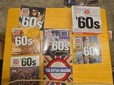 Time Life Presents the 60's, 9 Disc CD Box Set! British Invasion Bonus Disc Foto 1 de 4
