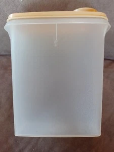 Guardián de cereales Tupperware 499-4 con tapa dorada 509-9 vintage - Imagen 1 de 4