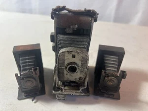 Bellows Folding Camera Pencil Sharpener - Lot of 2 ~ Plus Figurine / Sculpture - Picture 1 of 9