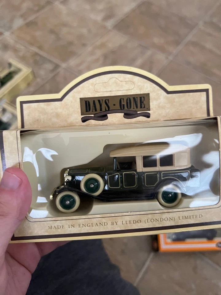 days gone lledo dark green - Image 1 of 1