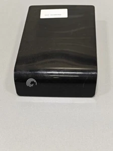 Seagate 1TB External Drive - Non-Working, Scratches, No Accessories - Afbeelding 1 van 7