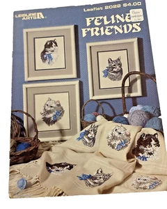 Feline Friends Katzen 6 Katzen/Kätzchen Kreuzstichmuster Freizeit Kunst Faltblatt 2022 - Bild 1 von 11