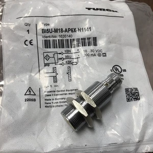 Turck Bi5U-M18-AP6X-H1141 Proximity Sensor 10-30 VDC 200 mA - Picture 1 of 5