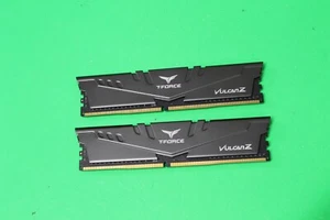 TEAM TeamGroup T-Force Vulcan Z 16GB (8GB x 2) DDR4-3200 PC4-25600 Ram - Picture 1 of 3