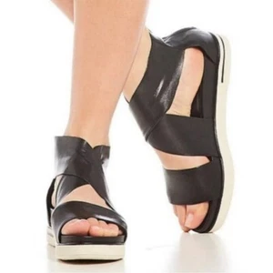 Eileen Fisher Black Sport LT Sandals - Picture 1 of 9