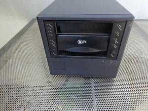 Quantum DLT Bandlaufwerk extern 40/80 GB TH8BG-YF schwarz Gehäuse - Bild 1 von 5