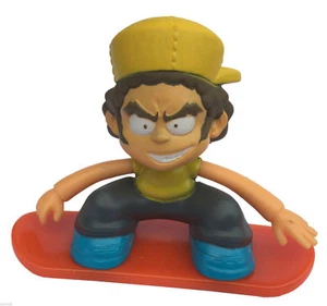 Grommets 2.6" Figur Skateboarding Actionfigur: Paul Walls Toy (gelbes Shirt) - Bild 1 von 7