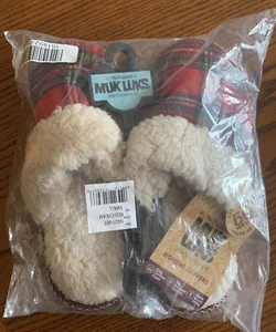 MUK LUKS Women's Red/Cream Slippers * Size Small * New in Package - Picture 1 of 2