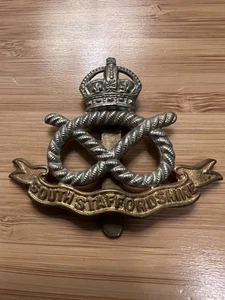 BRITISH, SOUTH STAFFORDSHIRE REGIMENT CAP BADGE WITH SLIDER - G534 - Picture 1 of 3