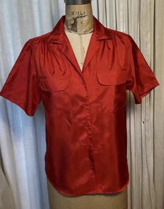 Vintage Susan Hutton Women’s Red Faux Silk S Sleeve Blouse Sz 8 Pre-owned - Picture 1 of 9