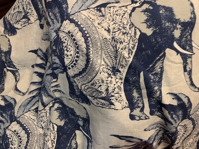 POTTERY BARN ARI ELEPHANT FULL/QUEEN DUVET COVER LINEN BLEND BLUE - Image 1 of 3