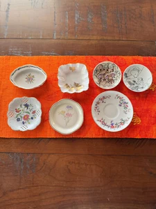 Collection of 7 Small Pretty Decorative Plates - Wedgwood, Hammersley, Momoyama - Picture 1 of 15