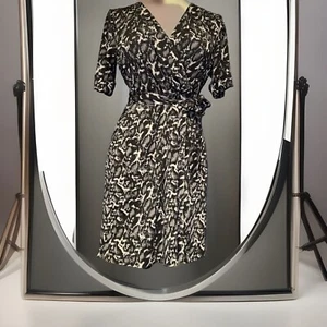 Damen Apt 9 Wickelkleid mit Gürtel schwarz und grau Animalprint Größe L - Bild 1 von 15