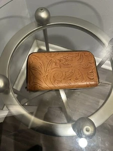 Patricia Nash 16.01 Wallet - Picture 1 of 9