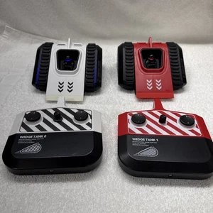 Sharper Image - RC Battle Set of Wedge Tanks (1014430) WORKS Good. W/Flipper - Picture 1 of 6