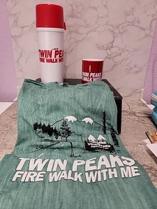 Rare Vintage Twin Peaks Fire Walk with Me promotional Box Peaks Pack David Lynch - Picture 1 of 15