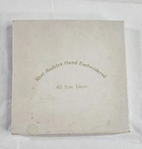 Vtg Madeira Portugal Hand Embroidered Handkerchief Set 5 Original Box Flaw Read - Picture 1 of 10