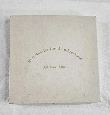 Juego de 5 pañuelos bordados a mano Madeira Portugal de colección caja original defecto leer Foto 1 de 4