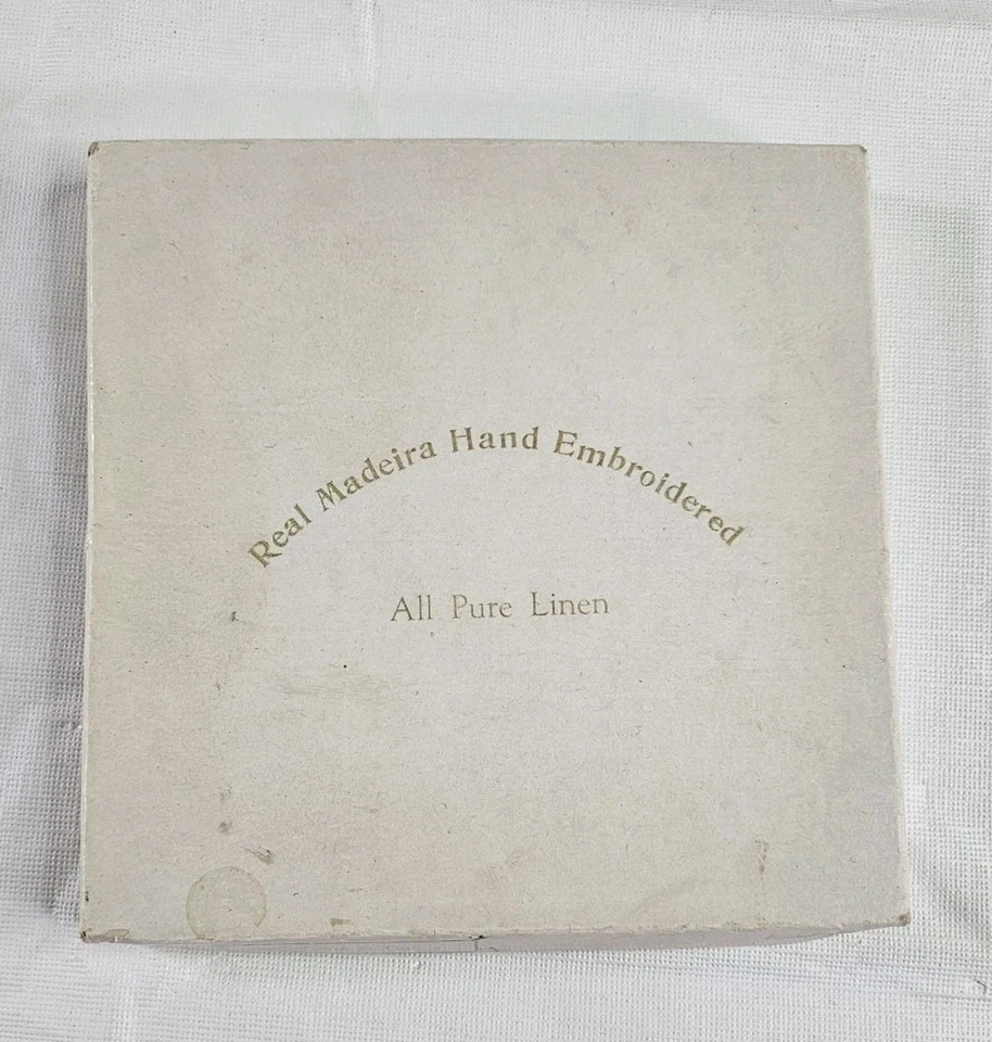 Juego de 5 pañuelos bordados a mano Madeira Portugal de colección caja original defecto leer Foto 1 de 4