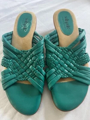 Softspots Green Criss-Cross Open Toe Leather Sandals Size  7M Soft Straps - image 1 of 4