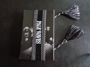 PALE WAVES UNWANTED LIMITED UK EXCLUSIVE SPOTIFY CASSETTE & FAN BRACELET BUNDLE - Picture 1 of 3