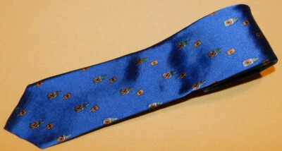 ROBERT TALBOTT HECHO EN EE. UU. AZUL/AMARILLO/VERDE MOTIVO BOTELLA CORBATA DELGADA - NUEVO CON ETIQUETAS. Foto 1 de 3