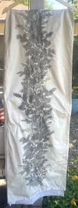 Pottery Barn Girlande Botanische Baumwolle Leinen Tischläufer 18”x108” Bestickt - Bild 1 von 8