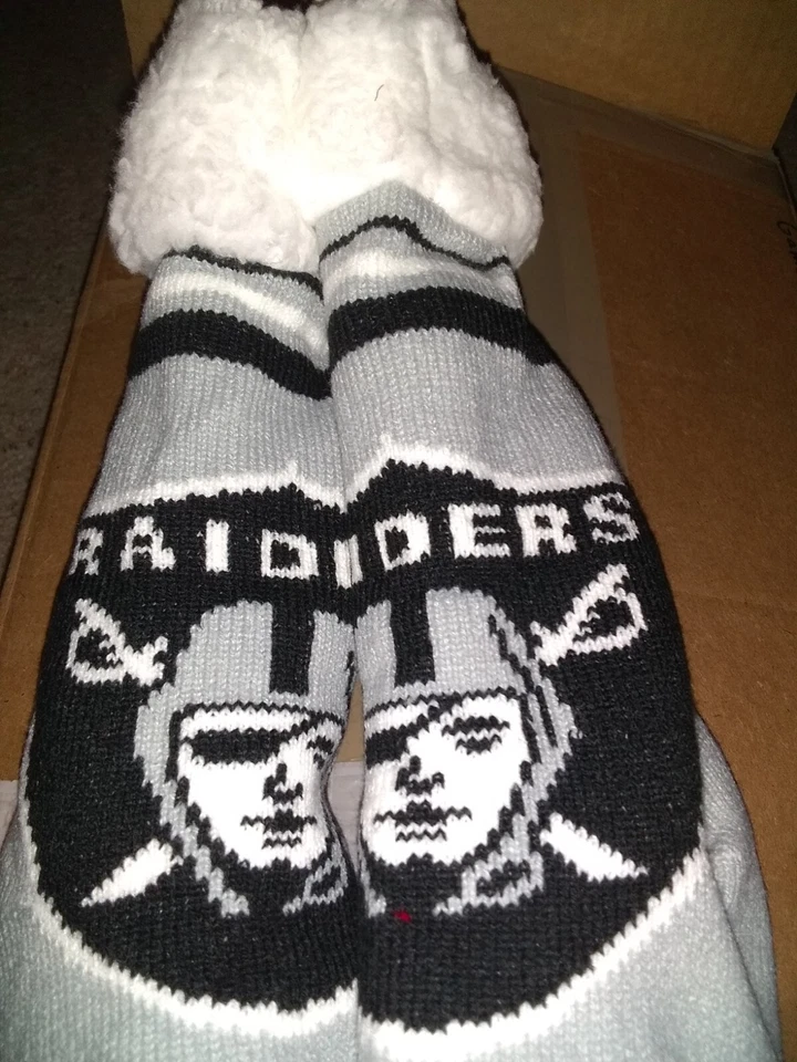 FOCO NFL Las Vegas Raiders Solid Stripe Footy Slippers Non-Skid Bottom