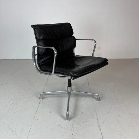 VINTAGE EAMES HERMAN MILLER BLACK LEATHER SOFT PAD GROUP CHAIR #3841 Cover